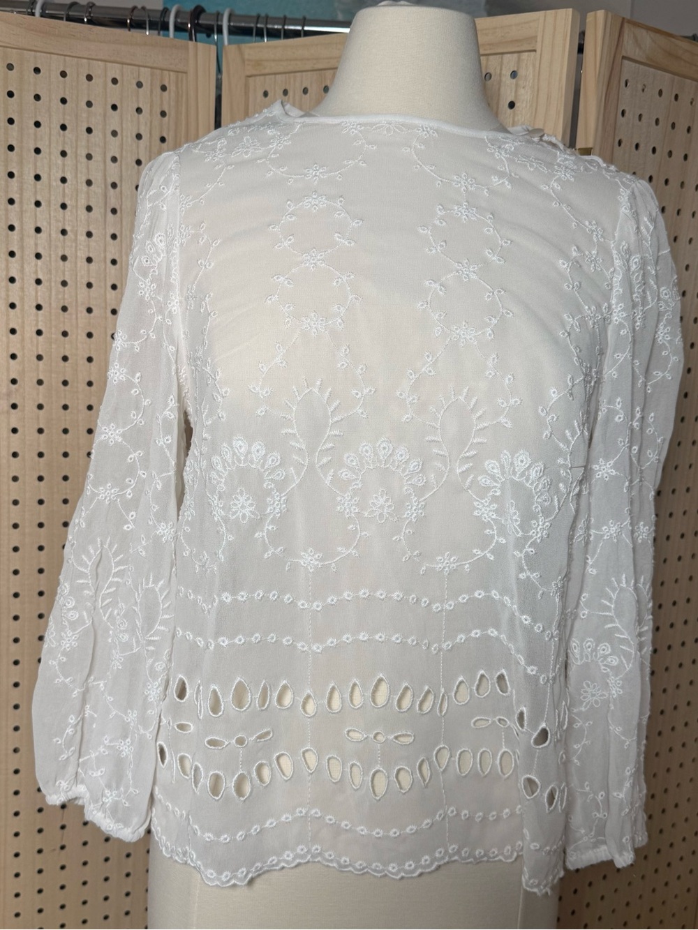 J.Crew White Embroidered Eyelet Blouse Boho Romantic Cottagecore Top XS sheer - Picture 2 of 10
